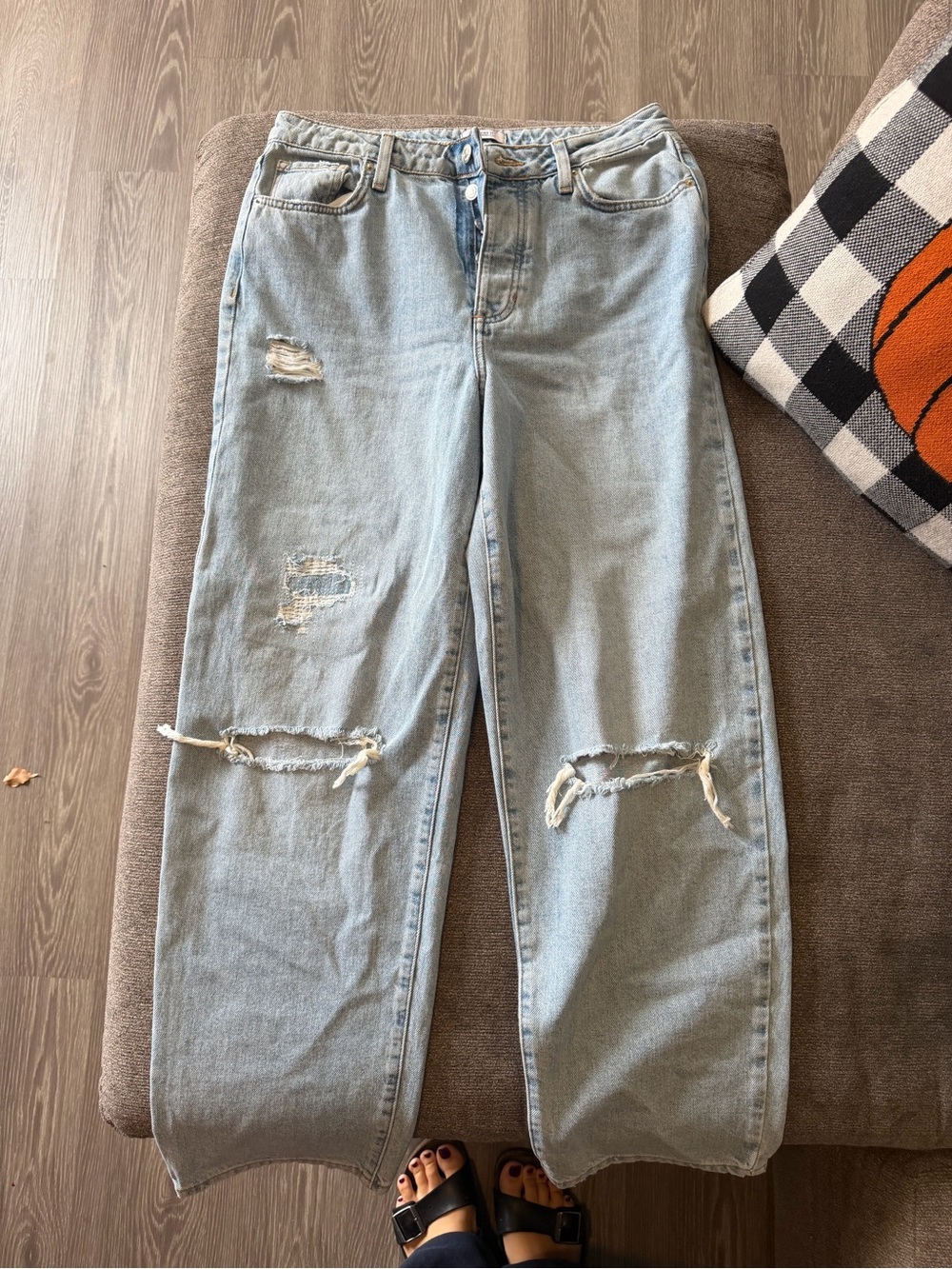 Forever 21 Light Blue Distressed Boyfriend Jeans